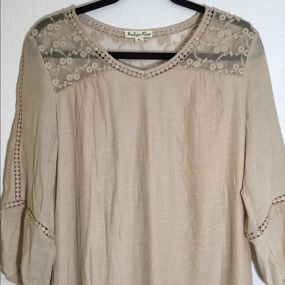 Woman’s blouse